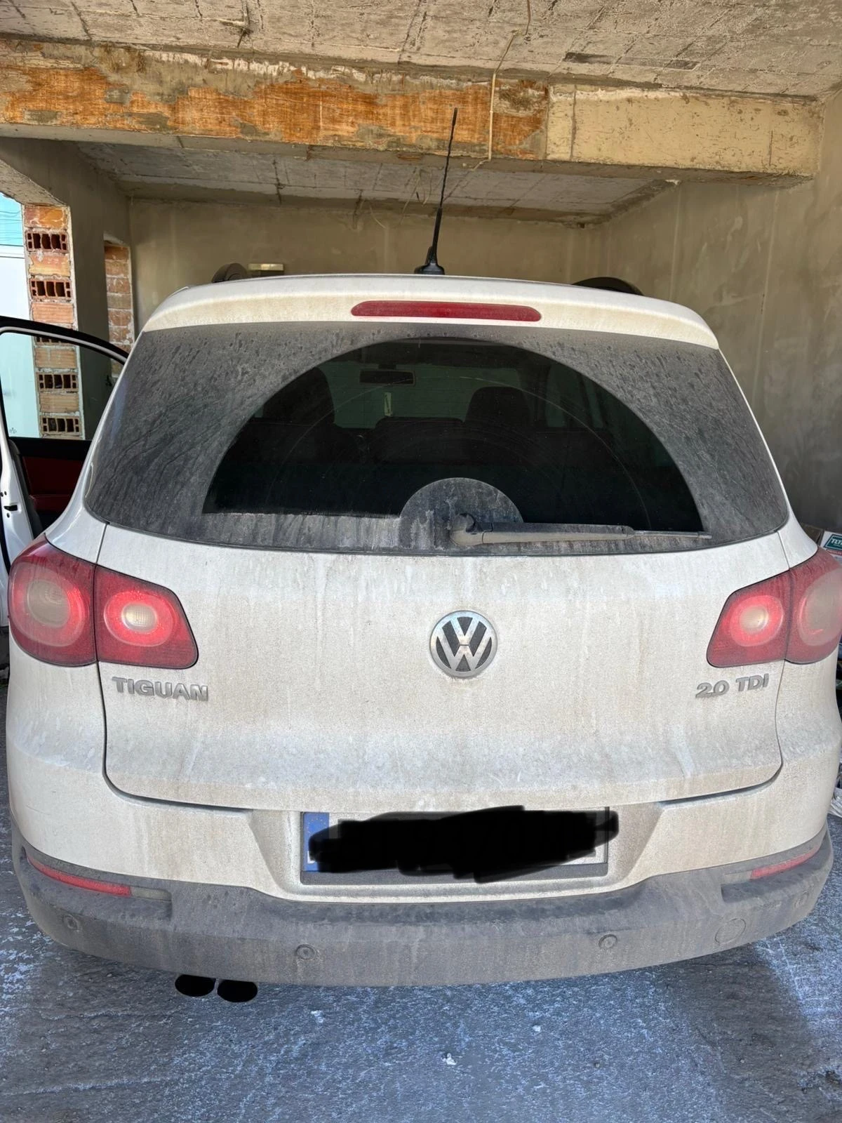 VW Tiguan, снимка 3 - Автомобили и джипове - 53813281