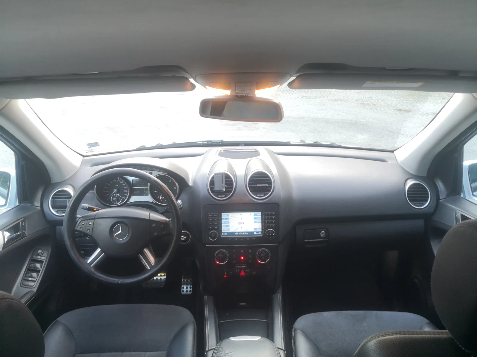 Mercedes-Benz ML 320 3.2CDI, снимка 11 - Автомобили и джипове - 53953277