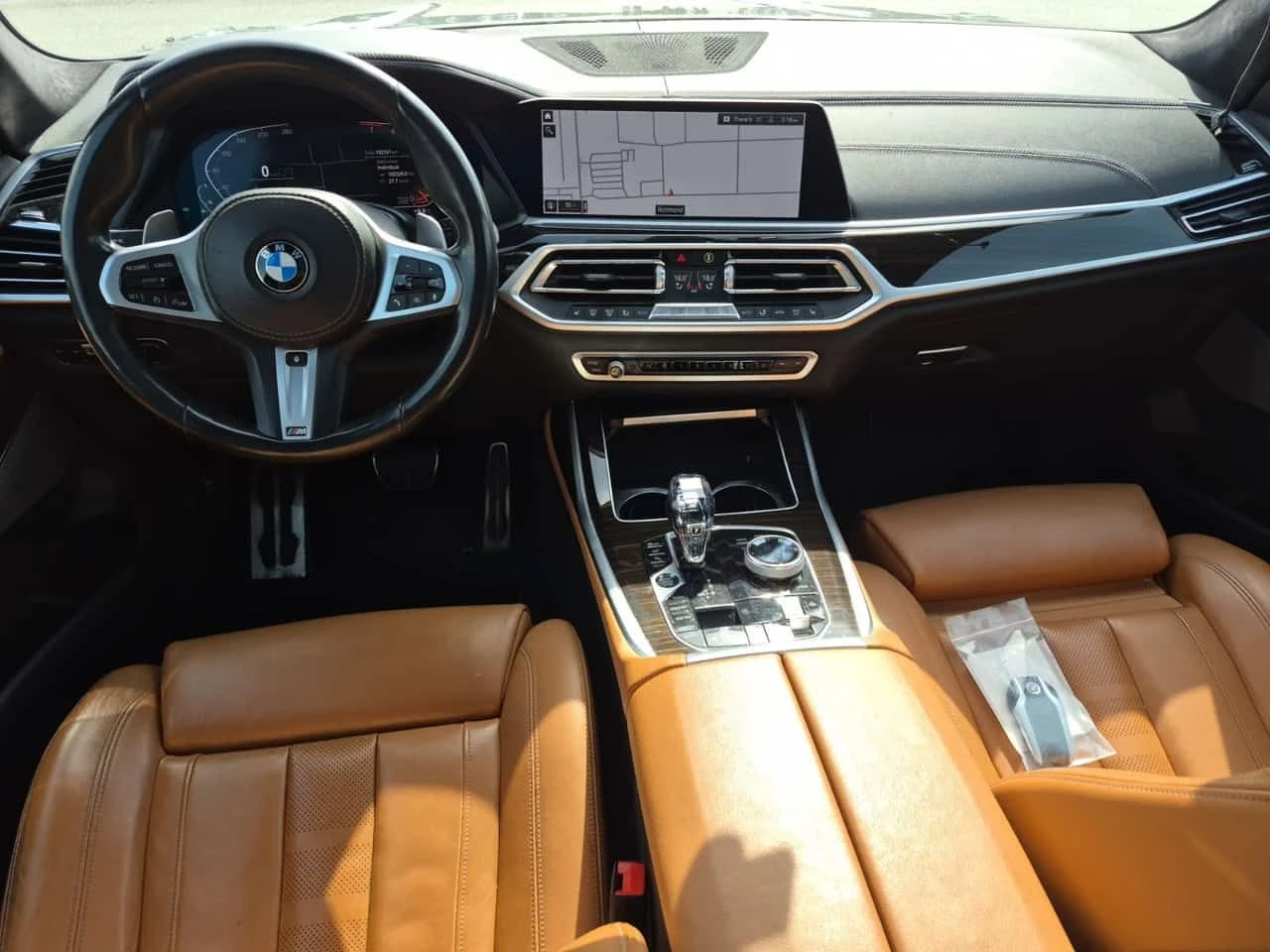 BMW X7 * XDRIVE40I * * 7-МЕСТНА* * ПАНОРАМА* * ПАРКТРОНИК, снимка 11 - Автомобили и джипове - 54056030