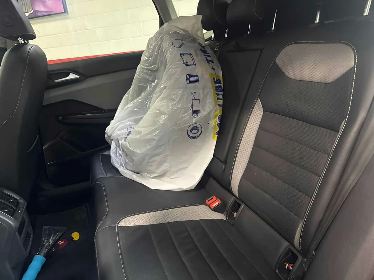 VW Taos * Highline * КАМЕРА* ПОДГРЕВ* ПАНОРАМА* , снимка 14 - Автомобили и джипове - 54253675