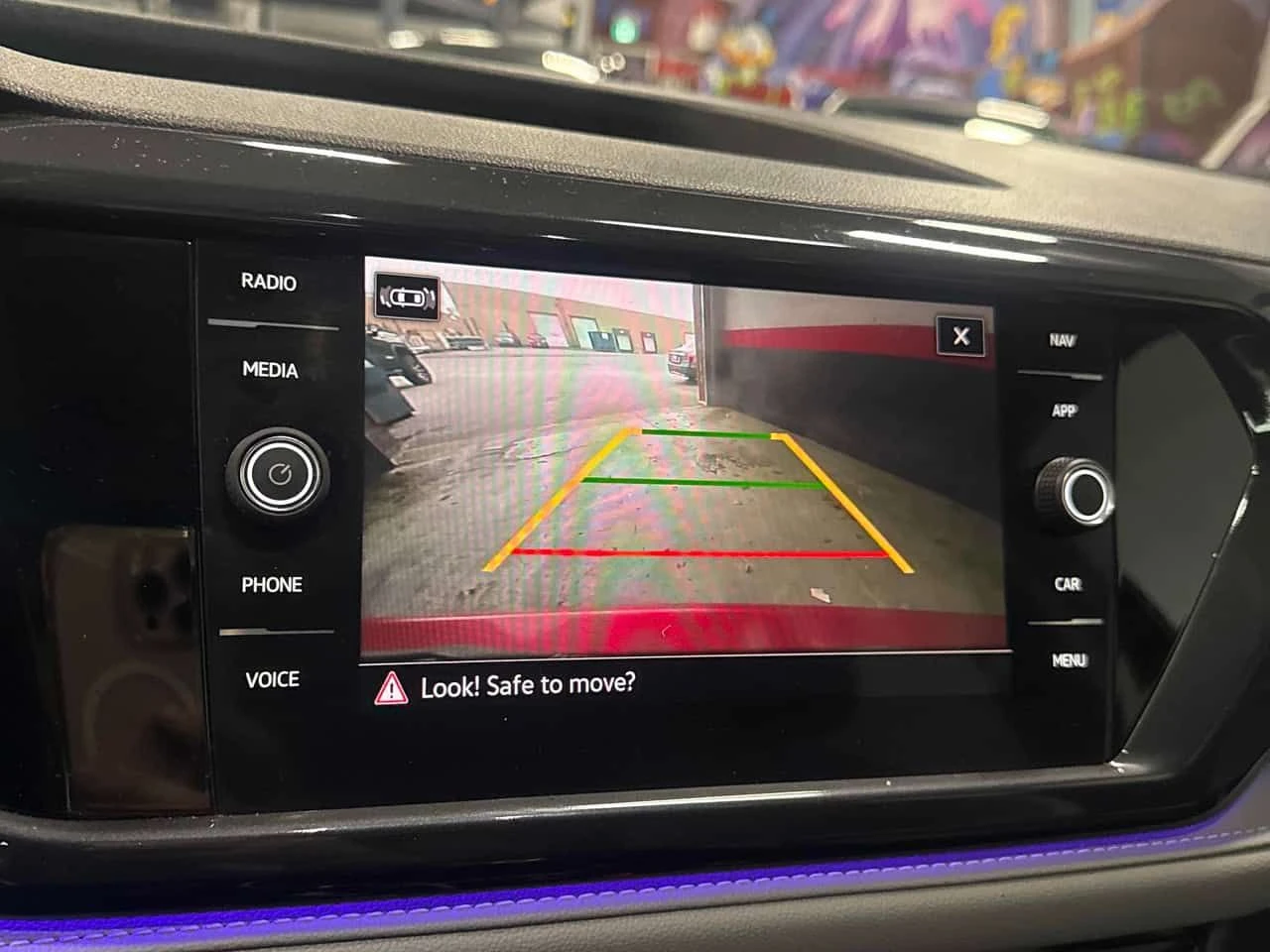 VW Taos * Highline * КАМЕРА* ПОДГРЕВ* ПАНОРАМА* , снимка 10 - Автомобили и джипове - 54253675