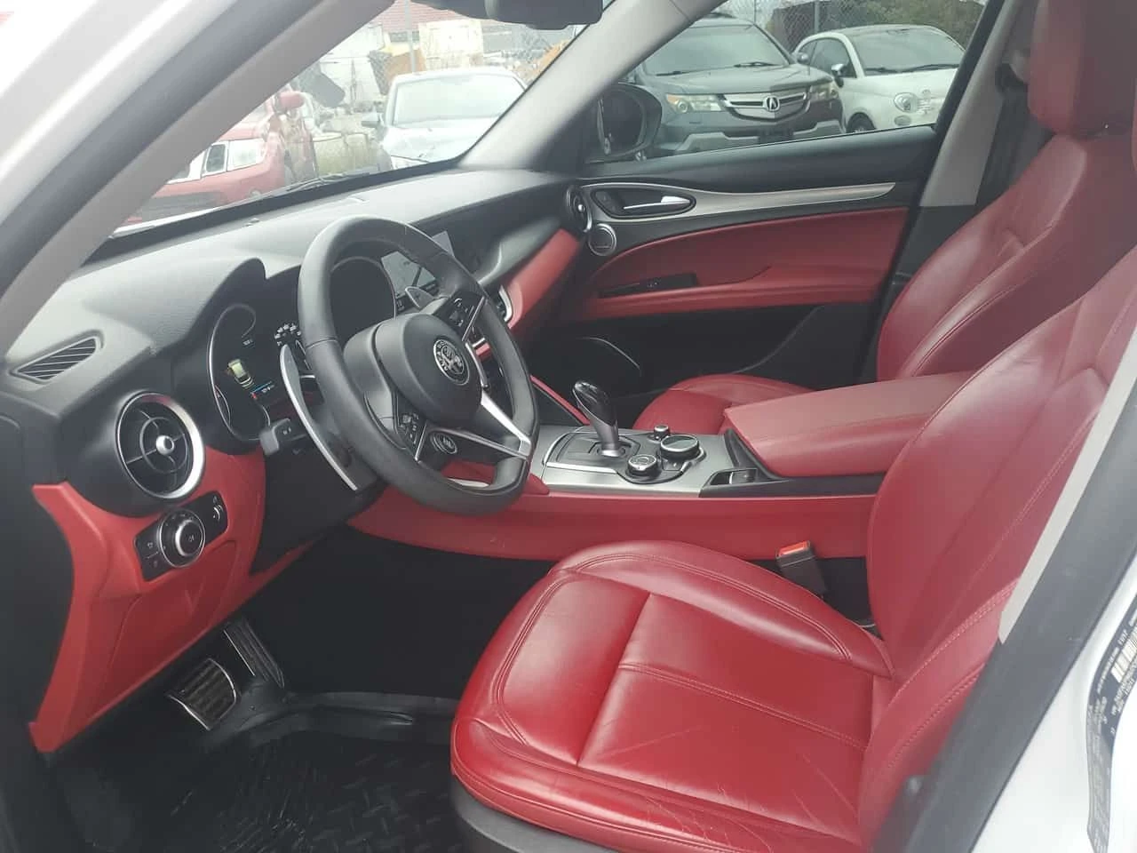 Alfa Romeo Stelvio * Sport * ПОДГРЕВИ* ПАНОРАМА* , снимка 5 - Автомобили и джипове - 54483447