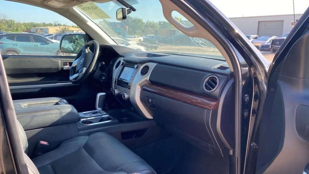 Toyota Tundra, снимка 6 - Автомобили и джипове - 55882006