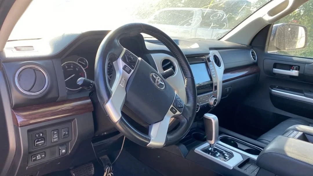 Toyota Tundra, снимка 5 - Автомобили и джипове - 55882006