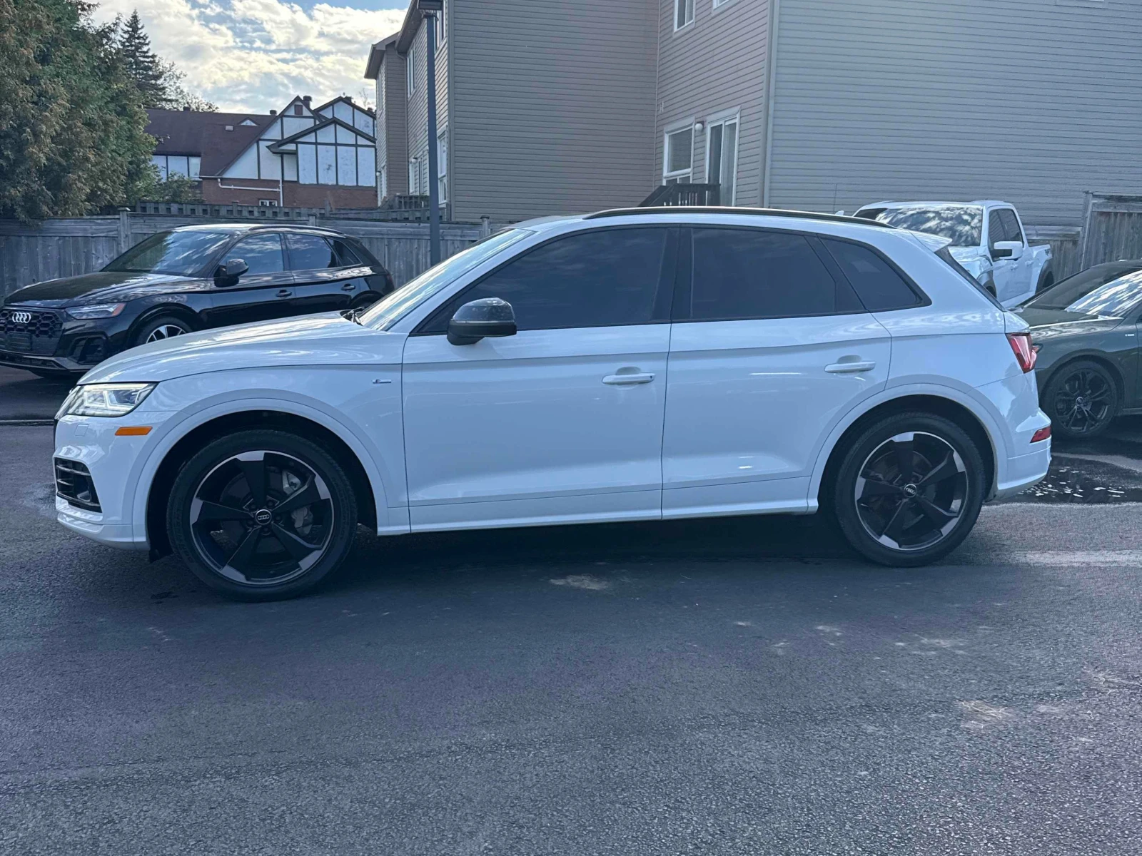 Audi Q5 Technik | CARFAX | БЕЗ ИНЦИДЕНТИ , снимка 3 - Автомобили и джипове - 56125460