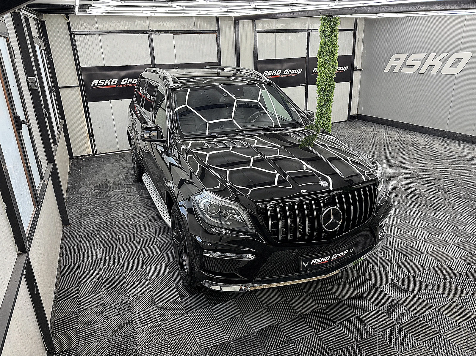 Mercedes-Benz GL 63 AMG PANORAMA/7-Mesta/2xTV/360-к/СОБСТВЕН ЛИЗИНГ, снимка 7 - Автомобили и джипове - 56252206