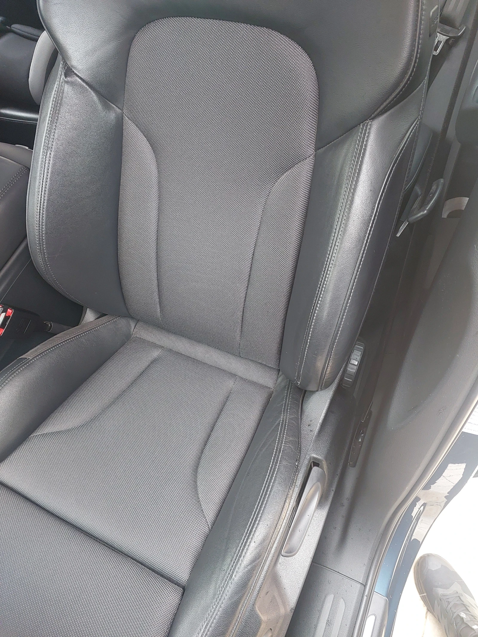 Audi Q5 2.0 TDI, снимка 7 - Автомобили и джипове - 56609927