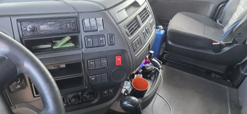 Daf FT XF 106  460 нови гуми готов за работа, снимка 8 - Камиони - 52408438