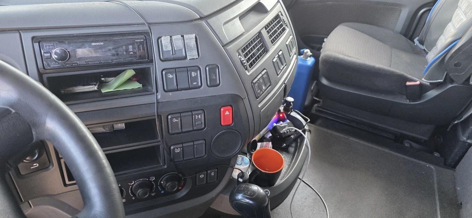 Daf FT XF 106  460 нови гуми готов за работа - изображение 8
