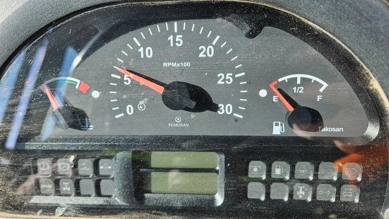 Трактор Tumosan 8105, снимка 15 - Селскостопанска техника - 53168094