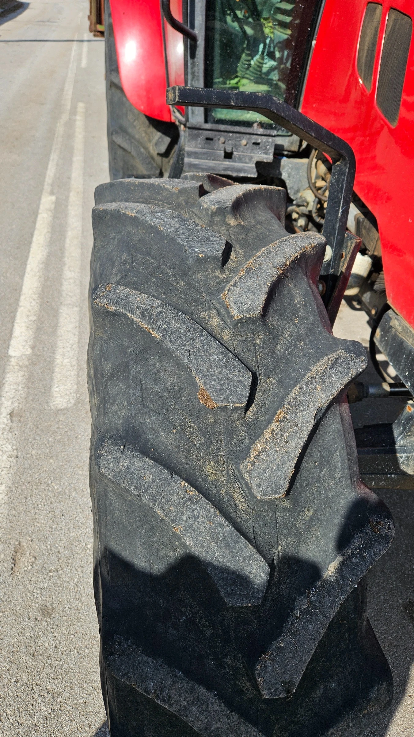 Трактор Tumosan 8105 - изображение 4