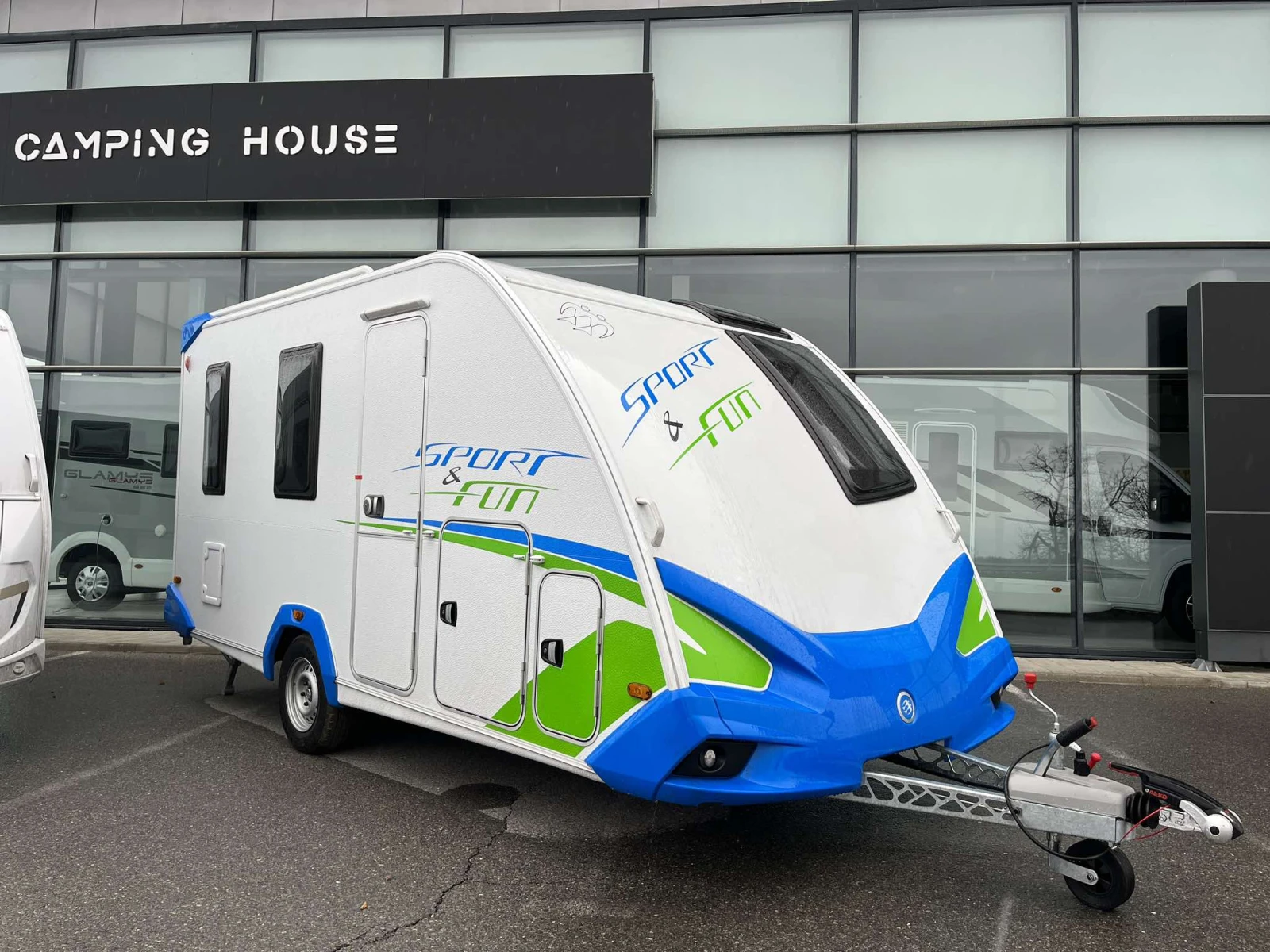 Каравана Knaus SPORT&FUN* ГАРАЖ ЗА МОТОР* 480 QL