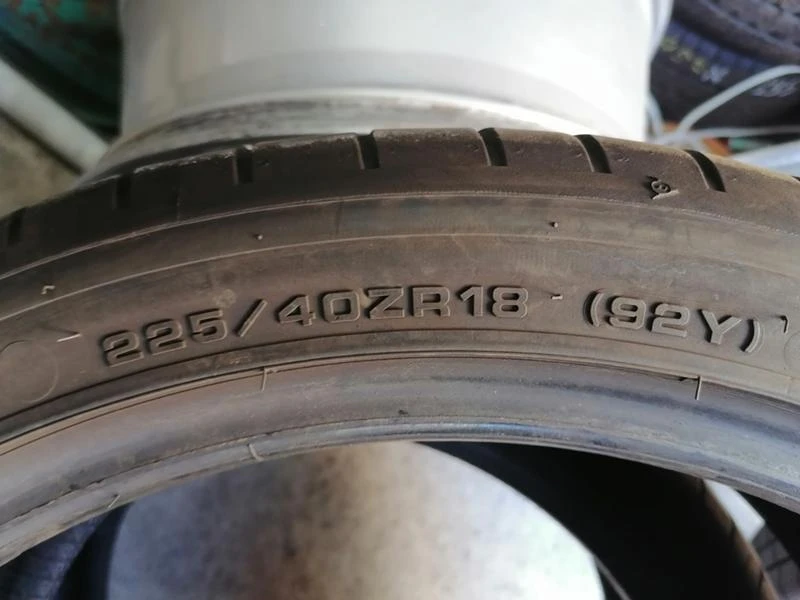 Гуми Летни 225/40R18, снимка 10 - Гуми и джанти - 29889029