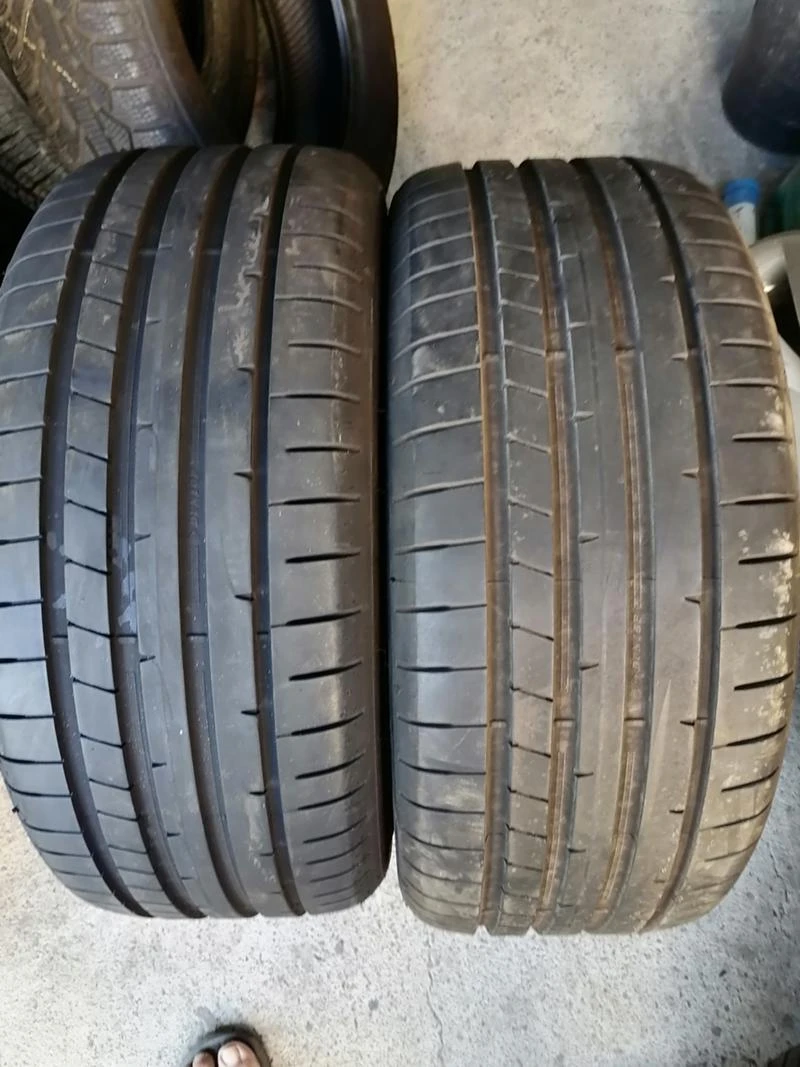 Гуми Летни 225/40R18, снимка 1 - Гуми и джанти - 29889029