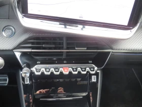 Peugeot 2008 GT/136HP/FULL-LED/360/NAVI/208h, снимка 16