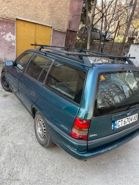 Opel Astra комби, снимка 7