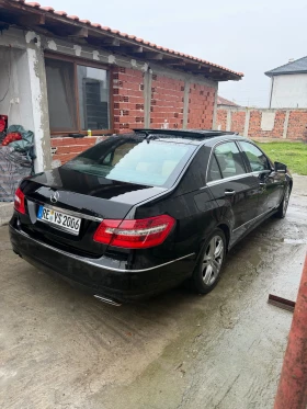 Mercedes-Benz E 220, снимка 4