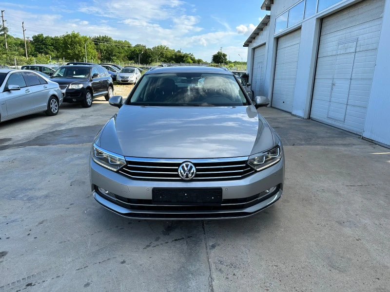 VW Passat 2.0tdi * Highline* Navi* Digital* , снимка 11 - Автомобили и джипове - 41366343