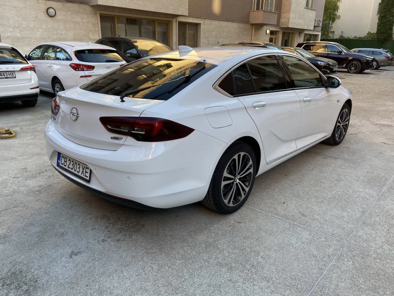 Opel Insignia 1.5i Turbo/Exclusive/Gr Sport/Automatic/LED Matrix, снимка 3 - Автомобили и джипове - 47464732