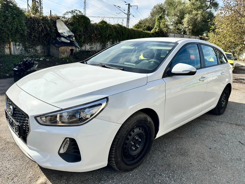 Hyundai I30 1.4 бензин , снимка 2 - Автомобили и джипове - 47534240