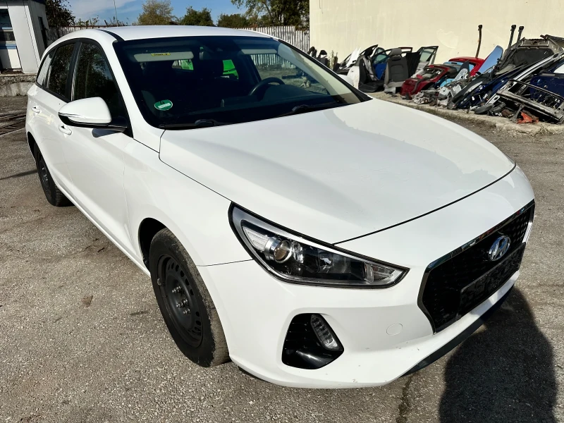 Hyundai I30 1.4 бензин , снимка 1 - Автомобили и джипове - 47534240