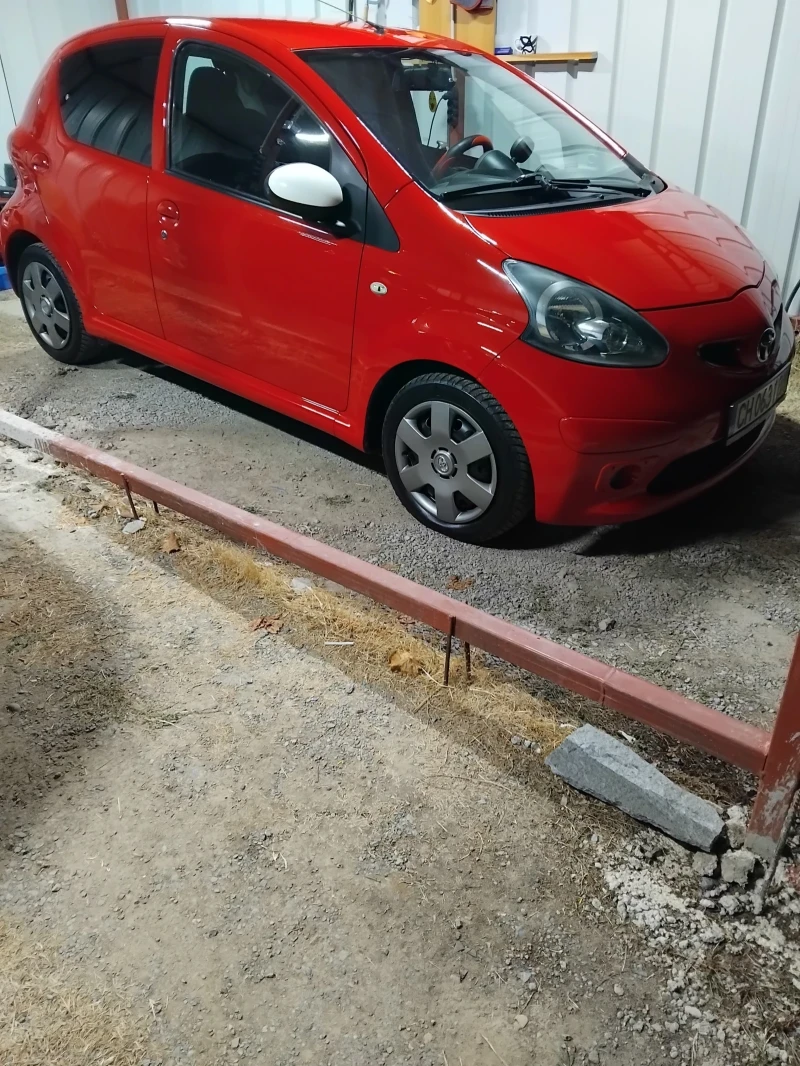 Toyota Aygo 1.4d, снимка 4 - Автомобили и джипове - 48361106