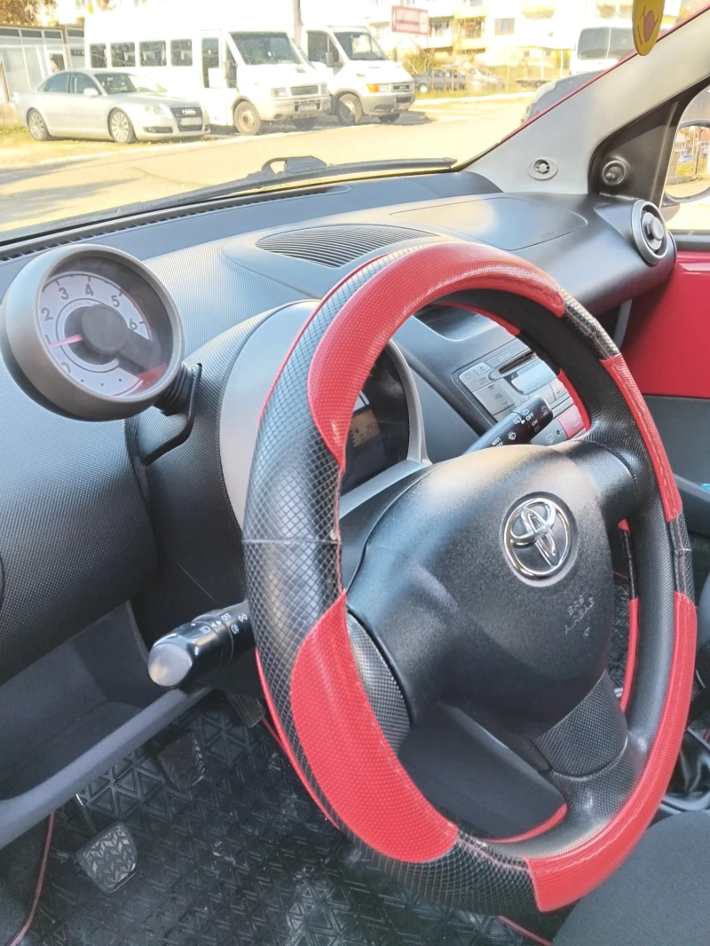 Toyota Aygo 1.4d, снимка 6 - Автомобили и джипове - 48361106