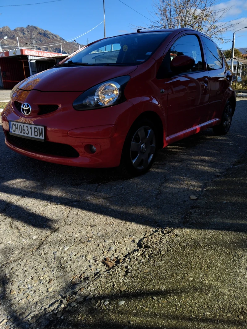 Toyota Aygo 1.4d, снимка 8 - Автомобили и джипове - 48361106