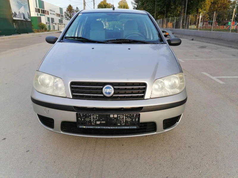 Fiat Punto 1.2 бензин Топ състояние , снимка 3 - Автомобили и джипове - 48576169