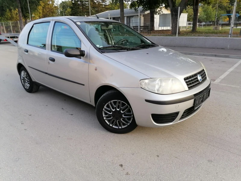 Fiat Punto 1.2 бензин Топ състояние , снимка 5 - Автомобили и джипове - 48576169