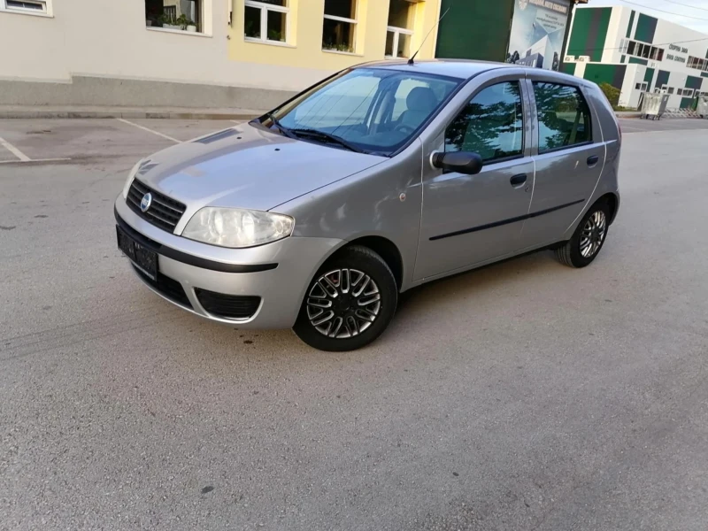 Fiat Punto 1.2 бензин Топ състояние , снимка 4 - Автомобили и джипове - 48576169