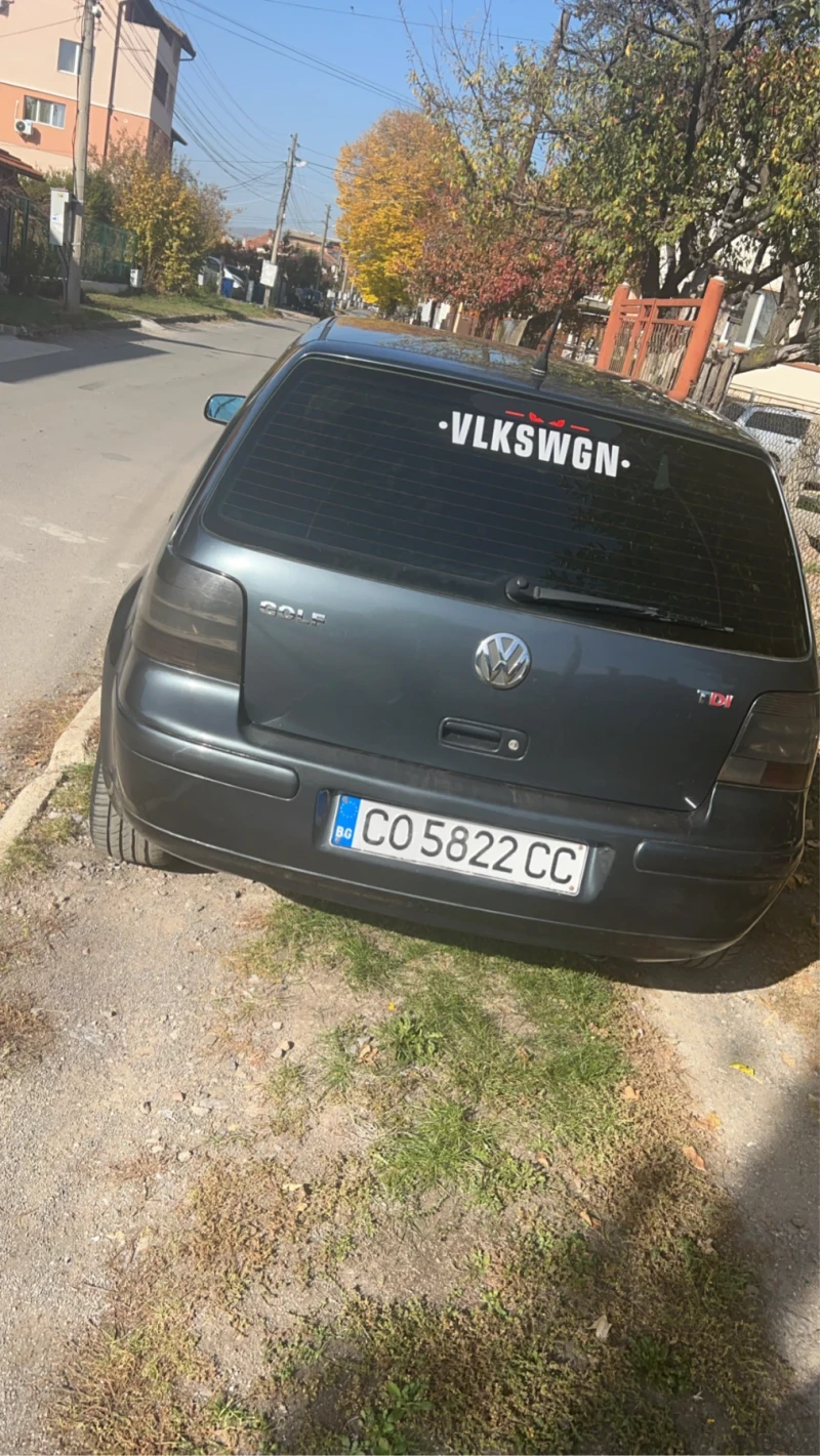 VW Golf 1.9 TDI, снимка 9 - Автомобили и джипове - 48673400