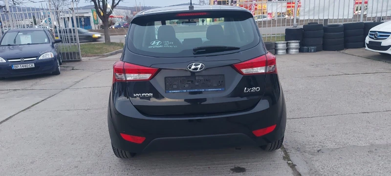 Hyundai Ix20 1.4I, снимка 11 - Автомобили и джипове - 48680163