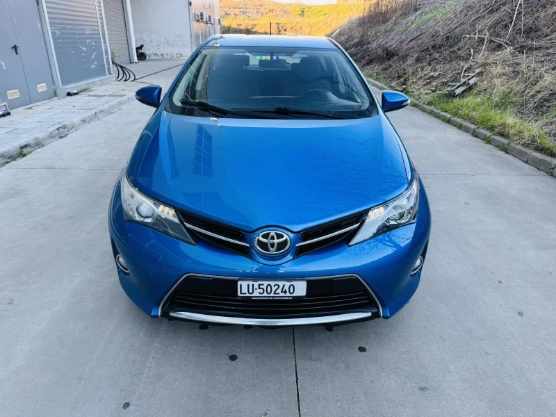 Toyota Auris 1.6 VVT-i, снимка 3 - Автомобили и джипове - 48731426