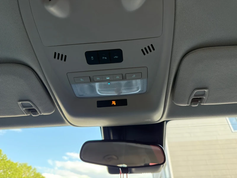 Chevrolet Volt Hybrid , снимка 13 - Автомобили и джипове - 51902590