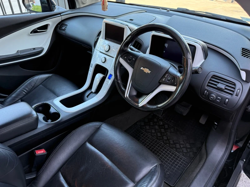 Chevrolet Volt Hybrid , снимка 8 - Автомобили и джипове - 51902590