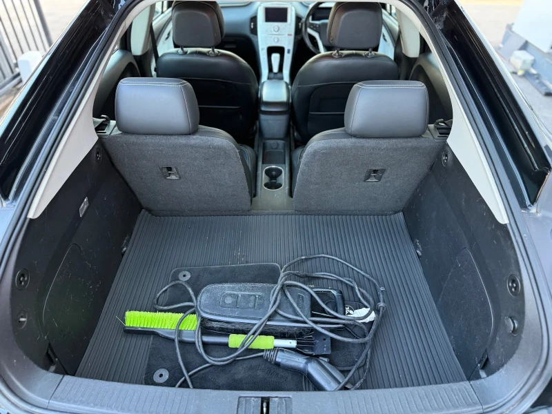 Chevrolet Volt Hybrid , снимка 14 - Автомобили и джипове - 51902590