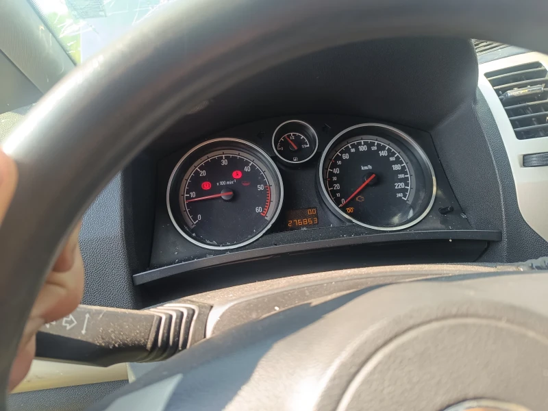Opel Zafira 1.9-150-6ск-7местен- на Части!, снимка 11 - Автомобили и джипове - 52674718