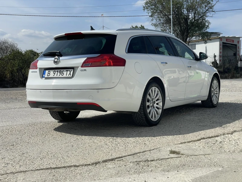 Opel Insignia Sports Tourer 2.0 CDTI, снимка 5 - Автомобили и джипове - 52531542
