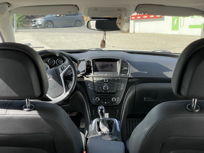 Opel Insignia Sports Tourer 2.0 CDTI, снимка 10 - Автомобили и джипове - 52531542