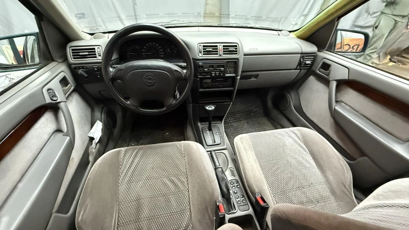 Opel Vectra, снимка 2 - Автомобили и джипове - 51929935