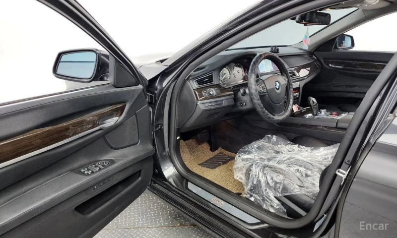 BMW 730, снимка 10 - Автомобили и джипове - 52805673