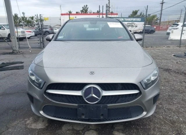 Mercedes-Benz A 220  - изображение 5