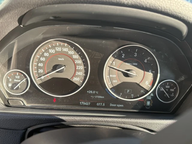 BMW 320 320d Gran Turismo, снимка 11 - Автомобили и джипове - 55210840