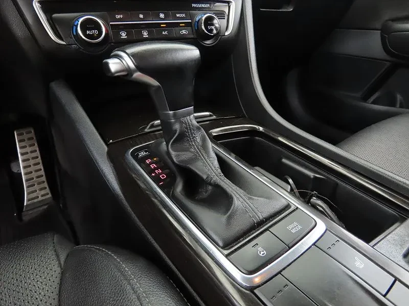 Kia K5 2.0 SX PRESTIGE, снимка 9 - Автомобили и джипове - 55718385
