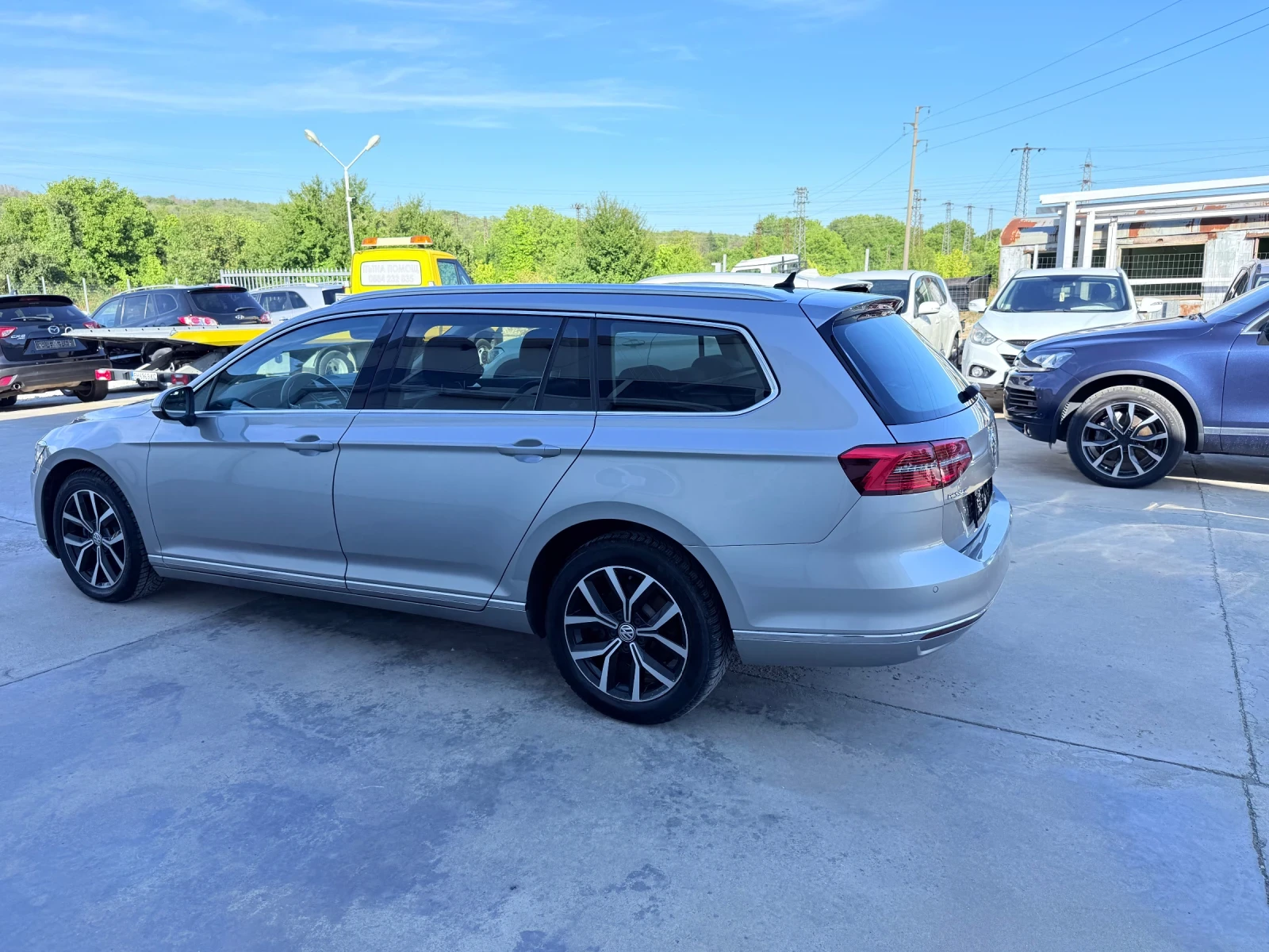 VW Passat 2.0tdi * Highline* Navi* Digital*  - изображение 5