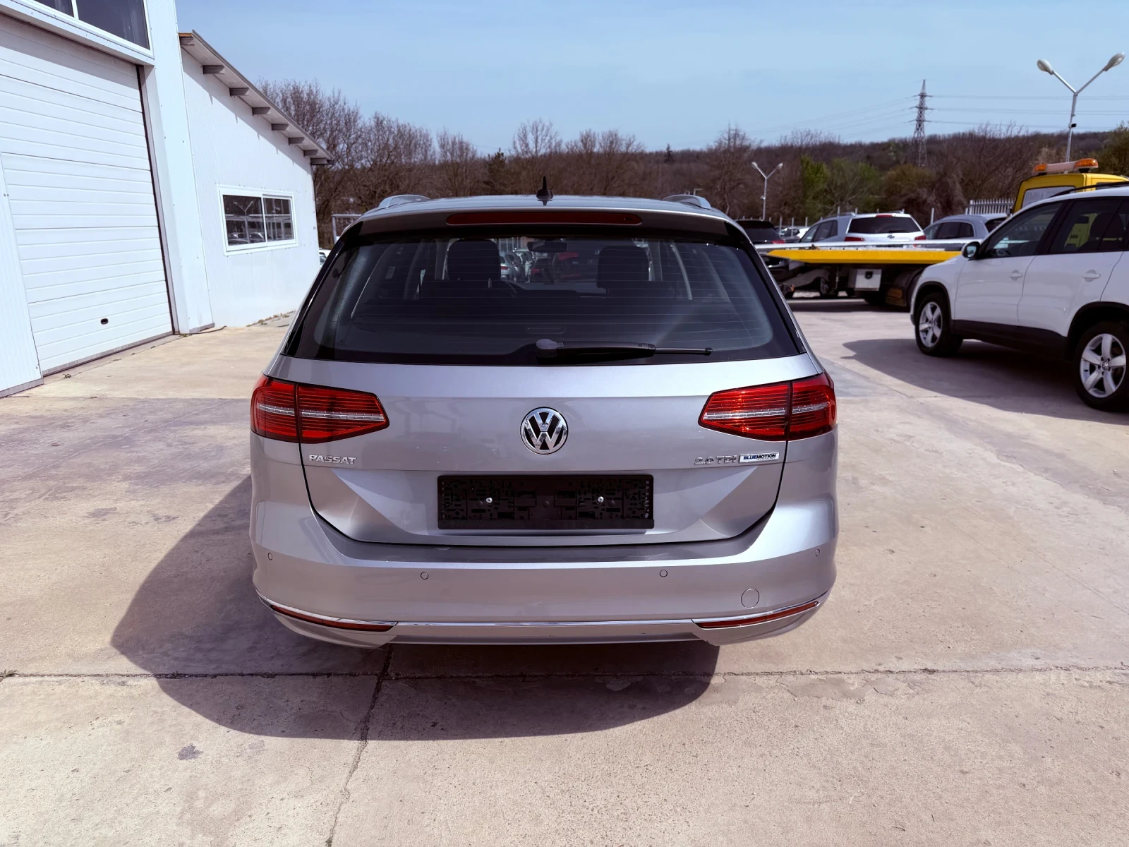 VW Passat 2.0tdi 150k.c* Highline* Navi* Digital* , снимка 6 - Автомобили и джипове - 41366343