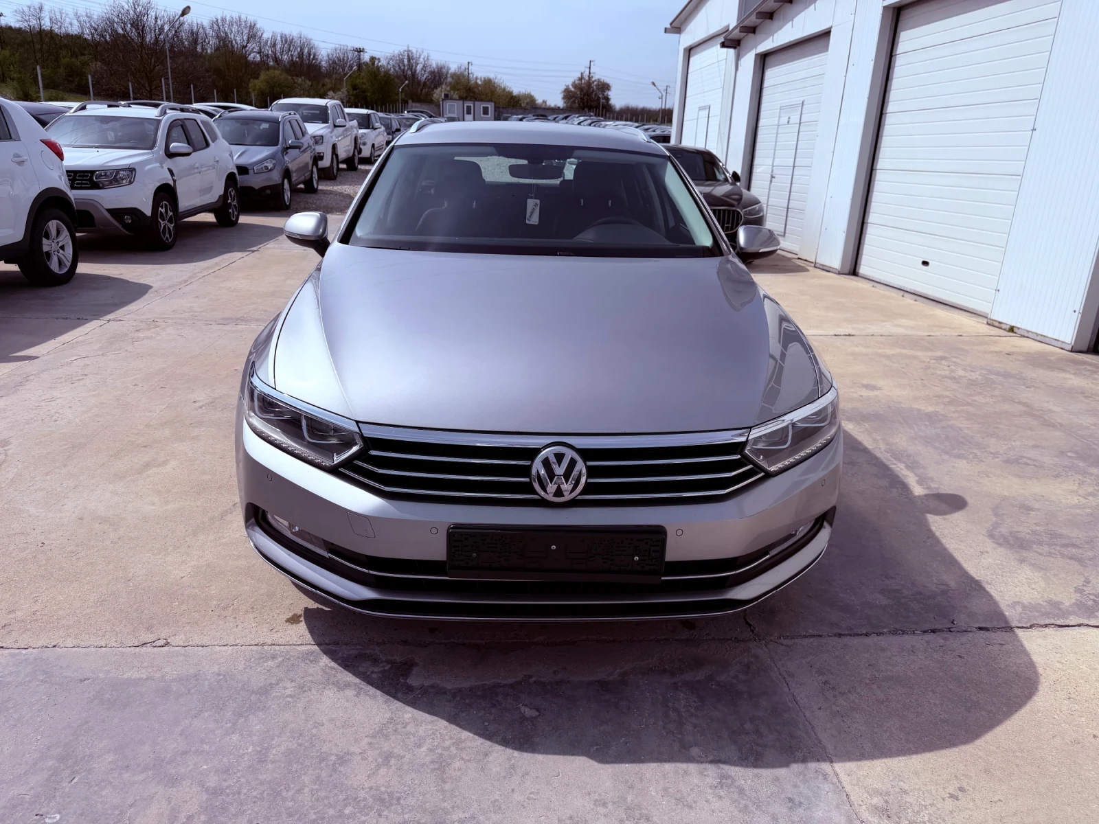 VW Passat 2.0tdi 150k.c* Highline* Navi* Digital* , снимка 11 - Автомобили и джипове - 41366343