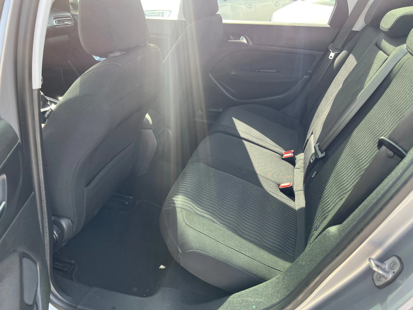 Peugeot 308 1.6hdi Panorama | Mobile.bg   14