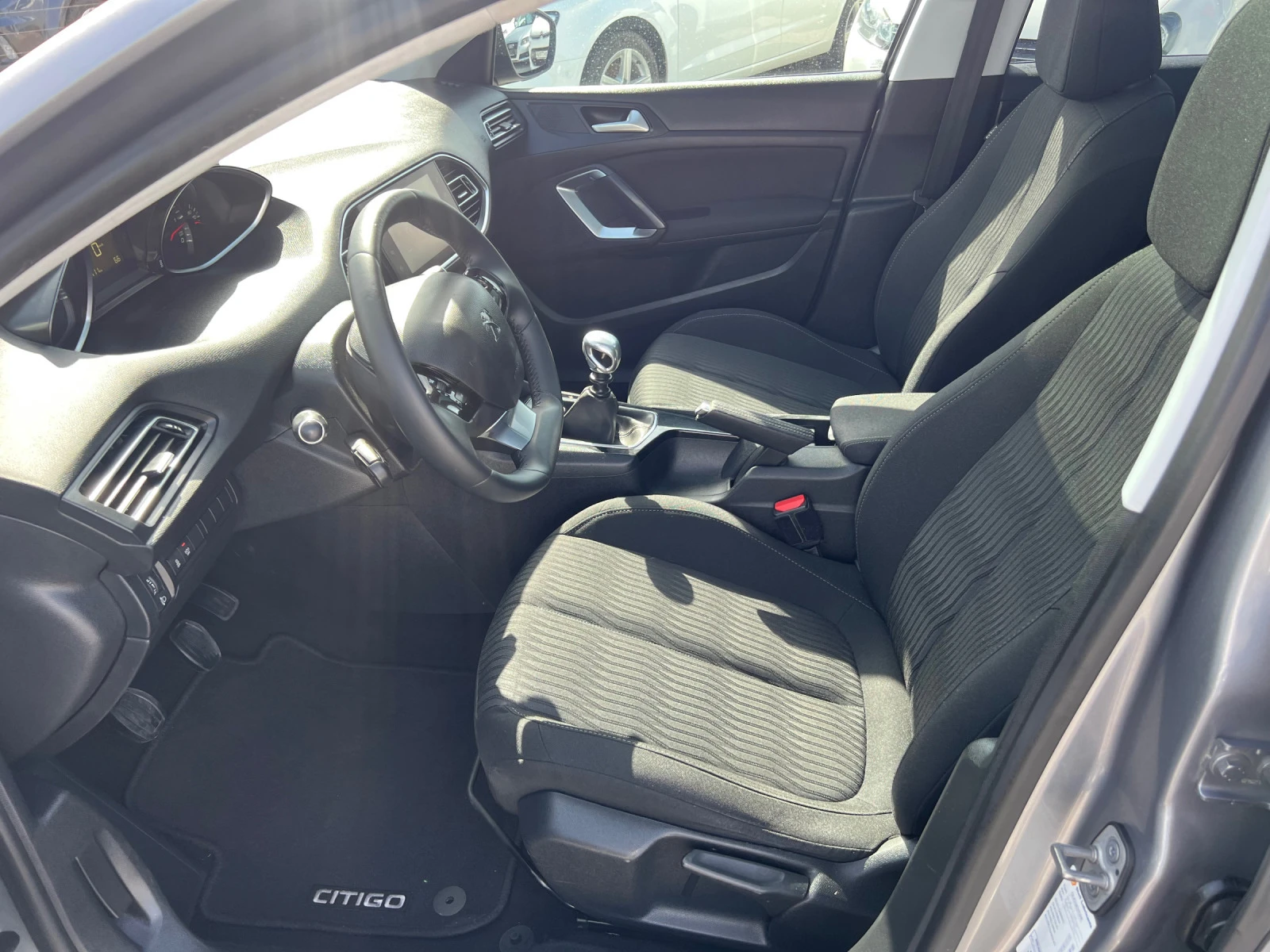 Peugeot 308 1.6hdi Panorama | Mobile.bg   13